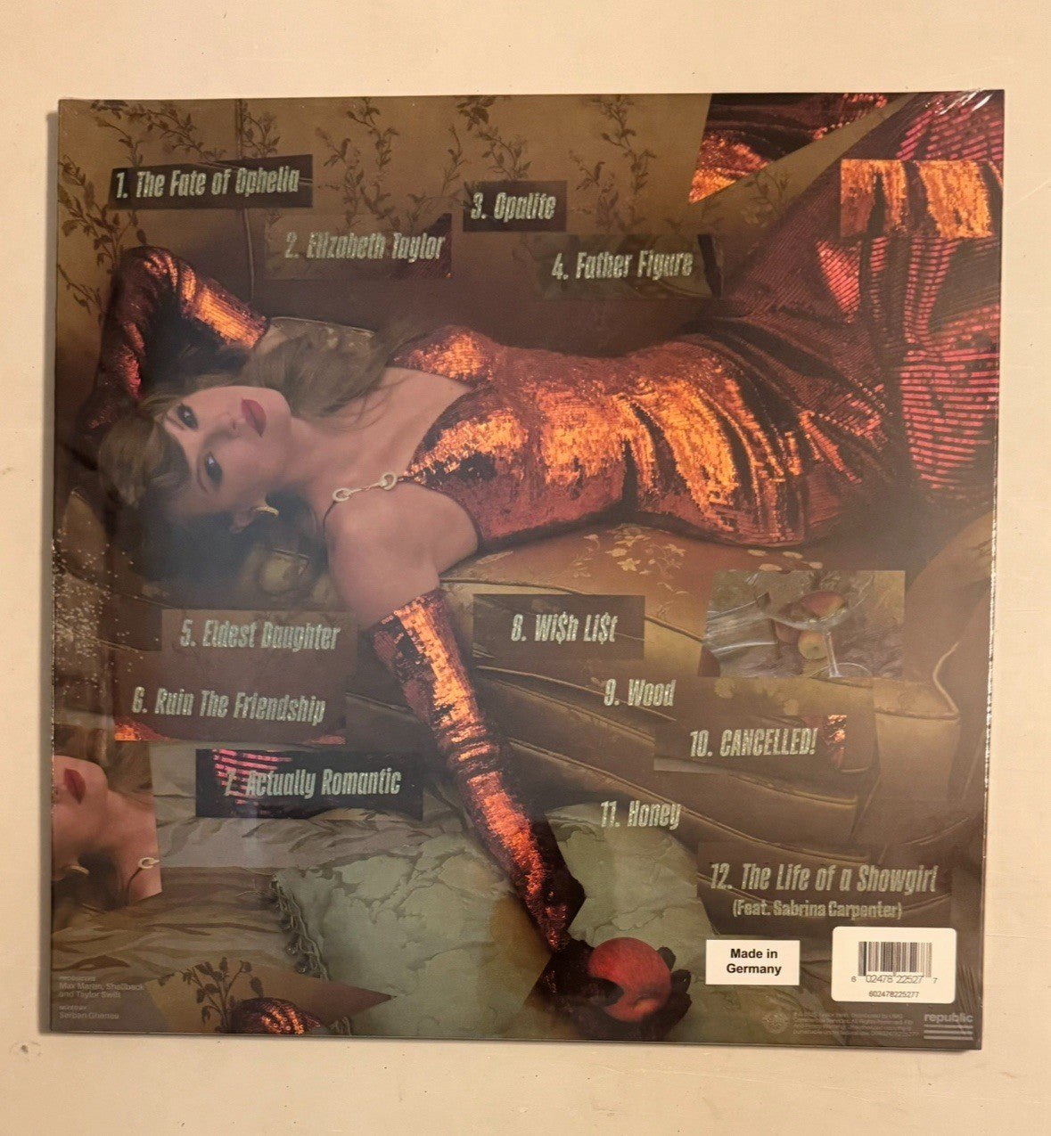 Taylor Swift The Life Of A Showgirl: Shiny Bug Wintergreen Onyx Marbled Vinyl